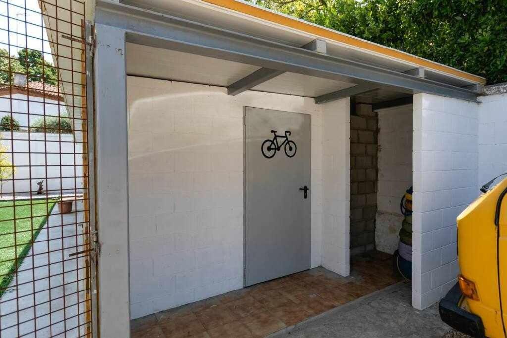 Newly Renovated Room W Pool & Bikeparking Gerona Zimmer foto