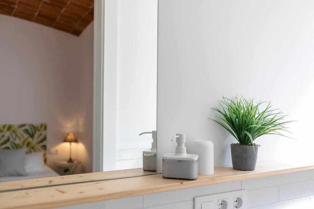 Newly Renovated Room W Pool & Bikeparking Gerona Zimmer foto