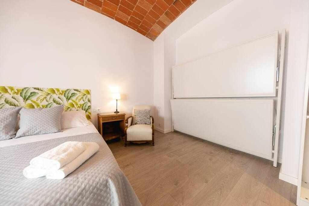 Newly Renovated Room W Pool & Bikeparking Gerona Zimmer foto