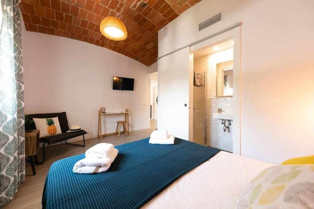 Newly Renovated Room W Pool & Bikeparking Gerona Zimmer foto