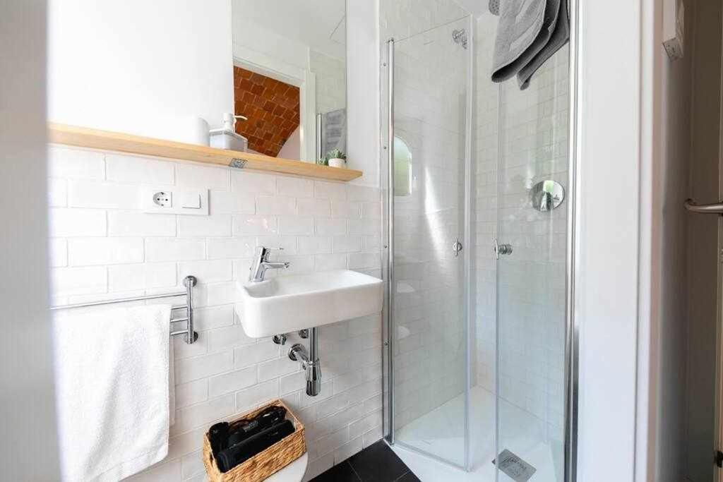 Newly Renovated Room W Pool & Bikeparking Gerona Zimmer foto
