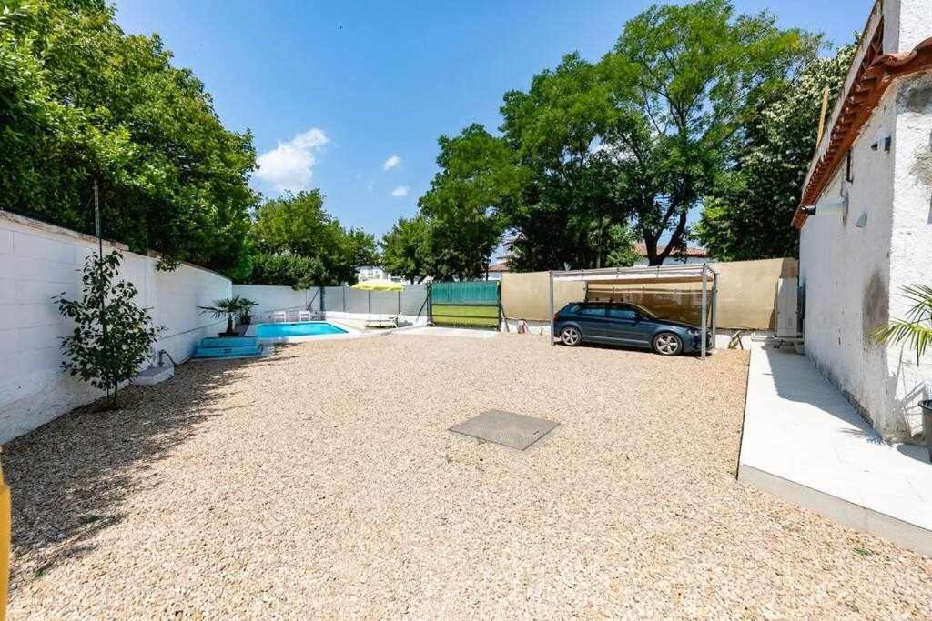 Newly Renovated Room W Pool & Bikeparking Gerona Zimmer foto